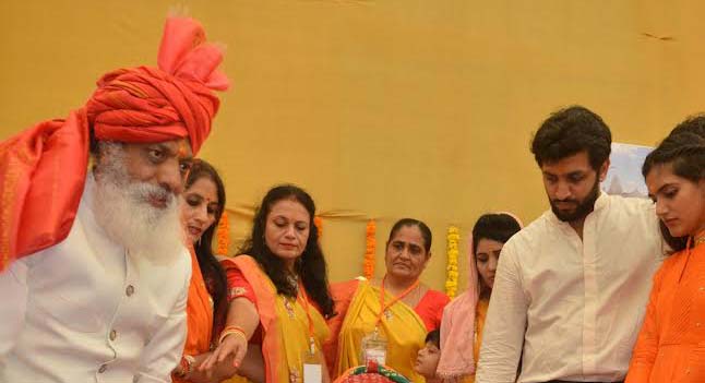 ઉદ્યોગપતિ ભીખાભાઈ કેશુભાઈ ધામેલીયાએ પ્રભાસપાટણમાં સોમનાથ મંદિર નજીક પાર્વતી મંદિરના નિર્માણ માટે 30 કરોડ રૂપિયાનું દાન